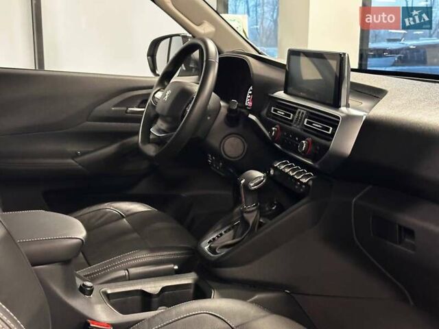 Белый Пежо Landtrek, объемом двигателя 2 л и пробегом 14 тыс. км за 34900 $, фото 25 на Automoto.ua