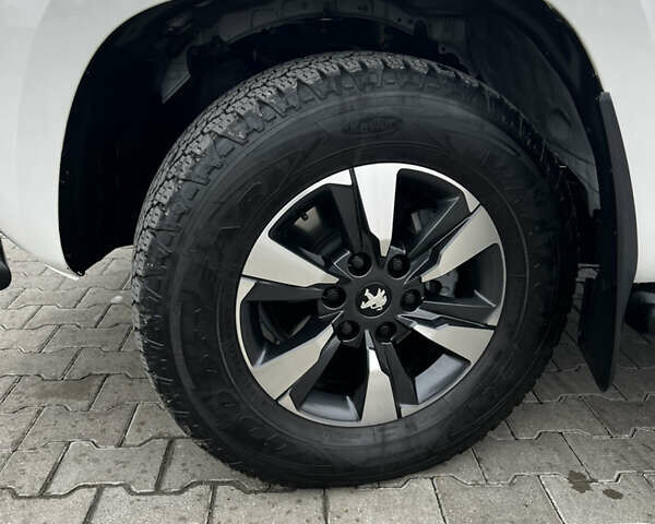 Білий Пежо Landtrek, об'ємом двигуна 1.91 л та пробігом 40 тис. км за 35000 $, фото 7 на Automoto.ua