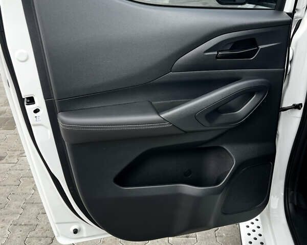 Білий Пежо Landtrek, об'ємом двигуна 1.91 л та пробігом 40 тис. км за 35000 $, фото 13 на Automoto.ua