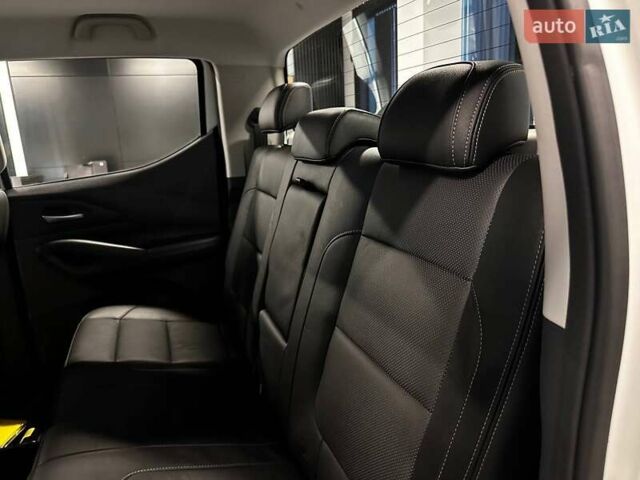 Белый Пежо Landtrek, объемом двигателя 2 л и пробегом 14 тыс. км за 34900 $, фото 21 на Automoto.ua