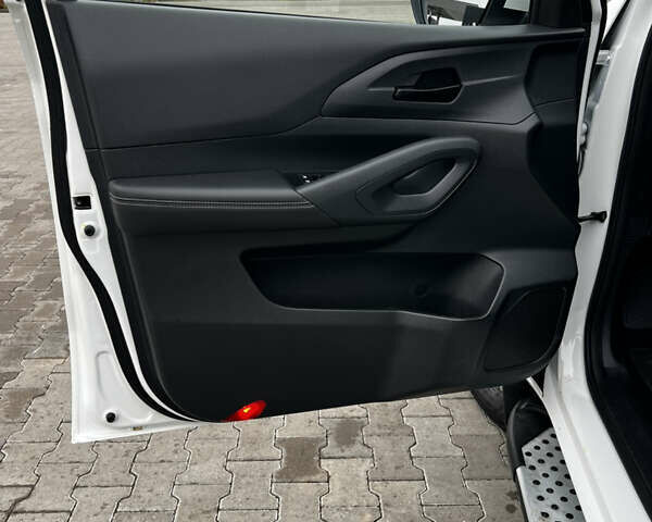 Білий Пежо Landtrek, об'ємом двигуна 1.91 л та пробігом 40 тис. км за 35000 $, фото 11 на Automoto.ua