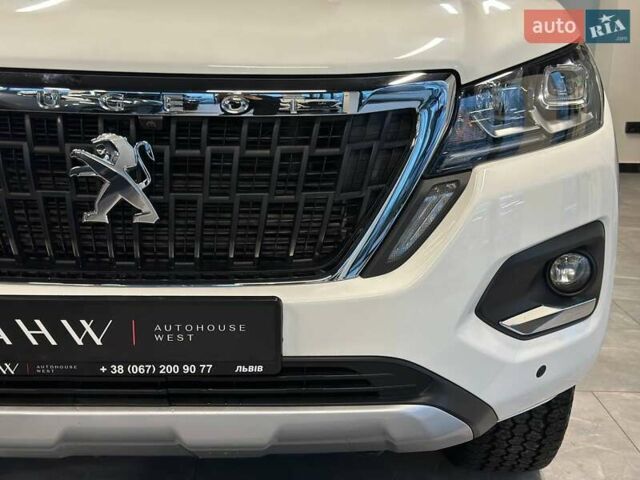 Белый Пежо Landtrek, объемом двигателя 2 л и пробегом 14 тыс. км за 34900 $, фото 3 на Automoto.ua
