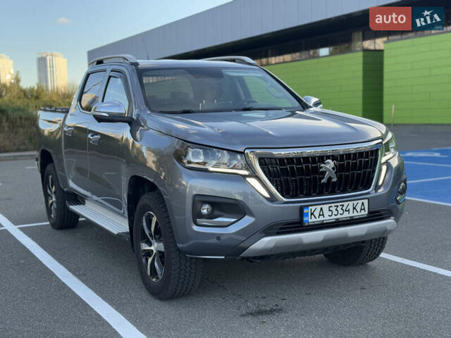 Серый Пежо Landtrek, объемом двигателя 2.4 л и пробегом 16 тыс. км за 26900 $, фото 2 на Automoto.ua