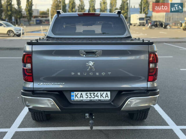 Серый Пежо Landtrek, объемом двигателя 2.4 л и пробегом 16 тыс. км за 26900 $, фото 6 на Automoto.ua
