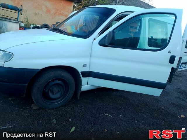 Белый Пежо Partner, объемом двигателя 1.9 л и пробегом 500 тыс. км за 3500 $, фото 8 на Automoto.ua