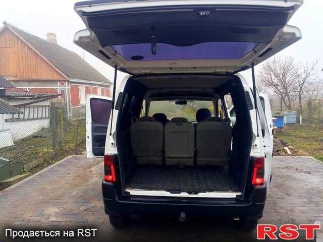 Белый Пежо Partner, объемом двигателя 1.9 л и пробегом 398 тыс. км за 3500 $, фото 2 на Automoto.ua