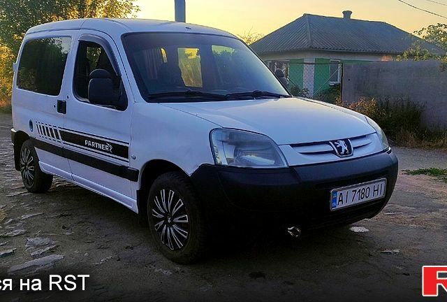 Білий Пежо Partner, об'ємом двигуна 1.9 л та пробігом 380 тис. км за 2950 $, фото 1 на Automoto.ua