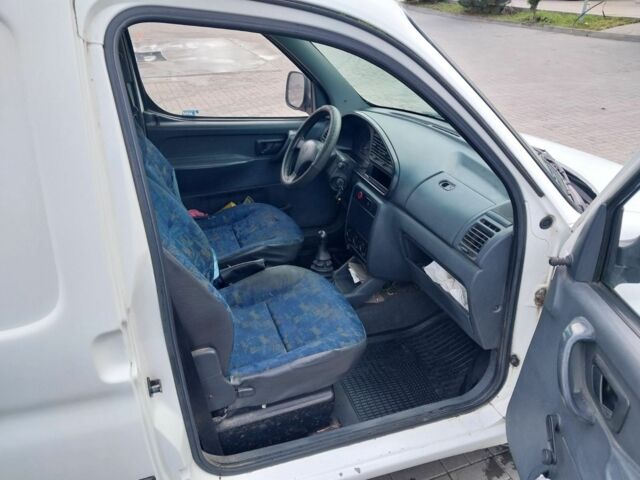 Белый Пежо Partner, объемом двигателя 0 л и пробегом 35 тыс. км за 1850 $, фото 5 на Automoto.ua