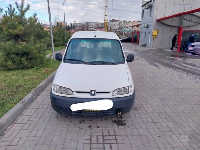 Белый Пежо Partner, объемом двигателя 0 л и пробегом 35 тыс. км за 1850 $, фото 2 на Automoto.ua
