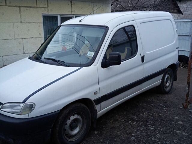Белый Пежо Partner, объемом двигателя 2 л и пробегом 350 тыс. км за 1650 $, фото 5 на Automoto.ua