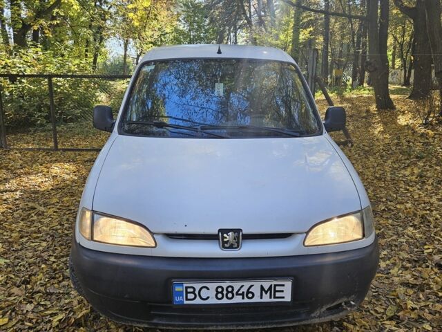 Белый Пежо Partner, объемом двигателя 1.4 л и пробегом 335 тыс. км за 1700 $, фото 4 на Automoto.ua