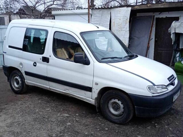 Білий Пежо Partner, об'ємом двигуна 2 л та пробігом 350 тис. км за 1809 $, фото 3 на Automoto.ua