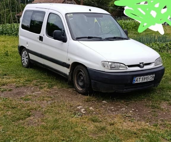 Белый Пежо Partner, объемом двигателя 1.9 л и пробегом 431 тыс. км за 2400 $, фото 3 на Automoto.ua