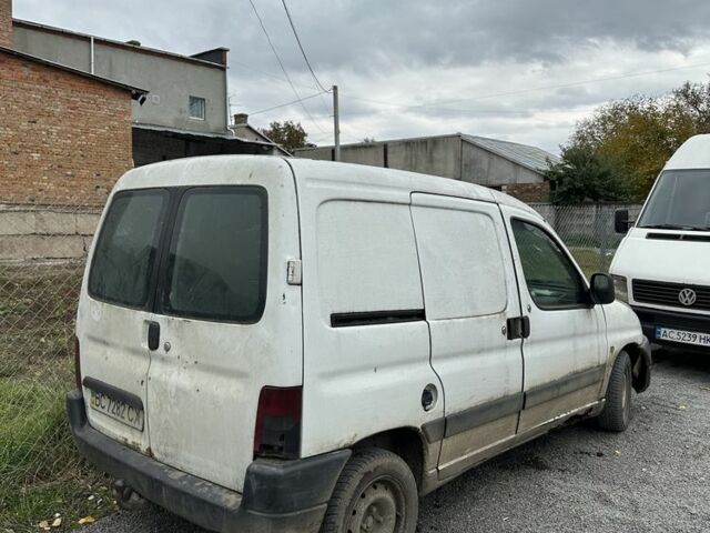 Белый Пежо Partner, объемом двигателя 1.9 л и пробегом 100 тыс. км за 999 $, фото 2 на Automoto.ua