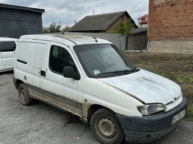 Белый Пежо Partner, объемом двигателя 1.9 л и пробегом 100 тыс. км за 999 $, фото 1 на Automoto.ua