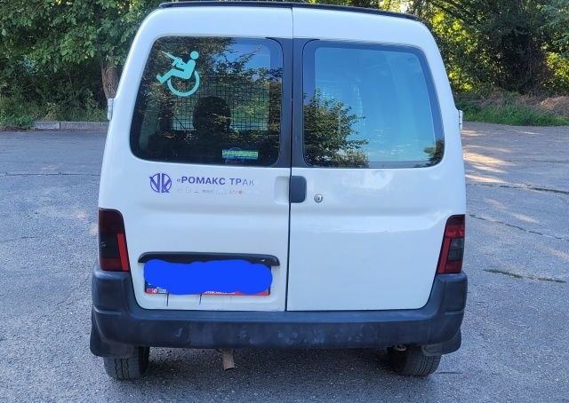 Білий Пежо Partner, об'ємом двигуна 2 л та пробігом 534 тис. км за 2000 $, фото 2 на Automoto.ua