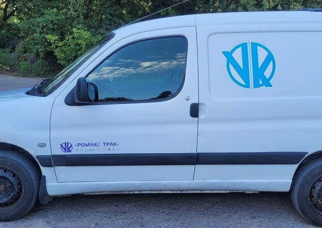 Білий Пежо Partner, об'ємом двигуна 2 л та пробігом 534 тис. км за 2000 $, фото 1 на Automoto.ua