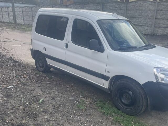 Белый Пежо Partner, объемом двигателя 1.9 л и пробегом 622 тыс. км за 2200 $, фото 6 на Automoto.ua
