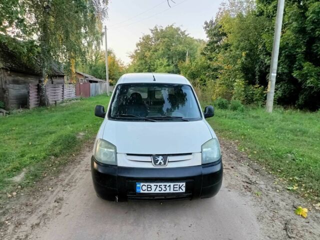 Белый Пежо Partner, объемом двигателя 1.1 л и пробегом 270 тыс. км за 2700 $, фото 3 на Automoto.ua