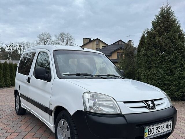 Білий Пежо Partner, об'ємом двигуна 1.6 л та пробігом 405 тис. км за 2549 $, фото 11 на Automoto.ua