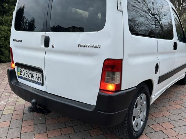 Білий Пежо Partner, об'ємом двигуна 1.6 л та пробігом 405 тис. км за 2549 $, фото 10 на Automoto.ua