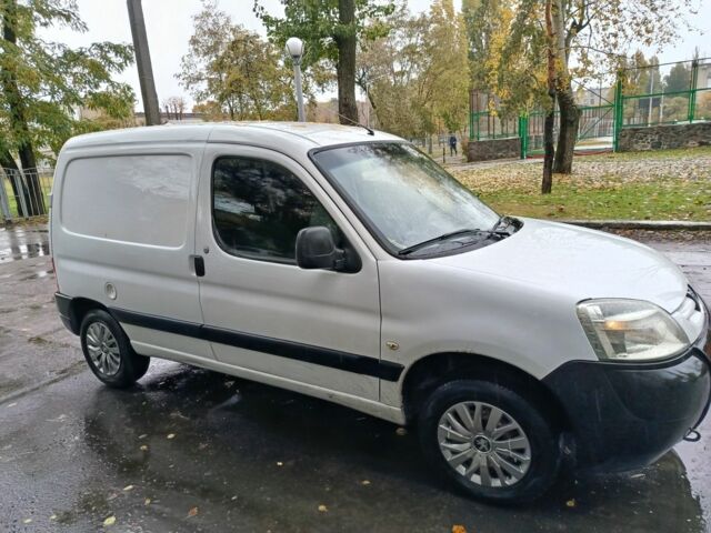 Білий Пежо Partner, об'ємом двигуна 1.4 л та пробігом 283 тис. км за 3300 $, фото 1 на Automoto.ua