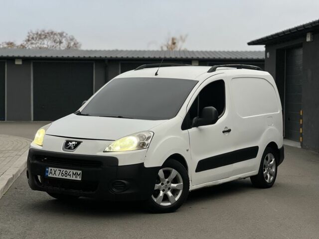Білий Пежо Partner, об'ємом двигуна 1.6 л та пробігом 455 тис. км за 3300 $, фото 1 на Automoto.ua