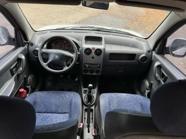 Пежо Partner 2008 в Запорожье на Automoto.ua Белый Пежо Partner, объемом двигателя 1.9 л и пробегом 120 тыс. км за 2100 $, фото 10 на Automoto.ua