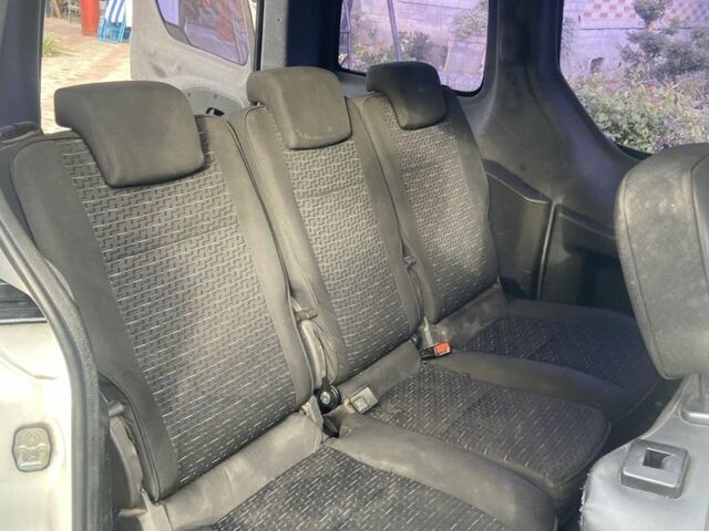 Белый Пежо Partner, объемом двигателя 1.6 л и пробегом 251 тыс. км за 5100 $, фото 6 на Automoto.ua