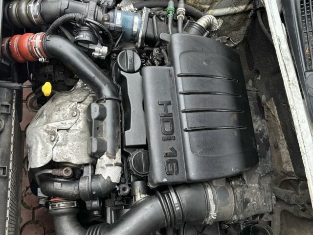 Білий Пежо Partner, об'ємом двигуна 1.6 л та пробігом 316 тис. км за 3300 $, фото 13 на Automoto.ua