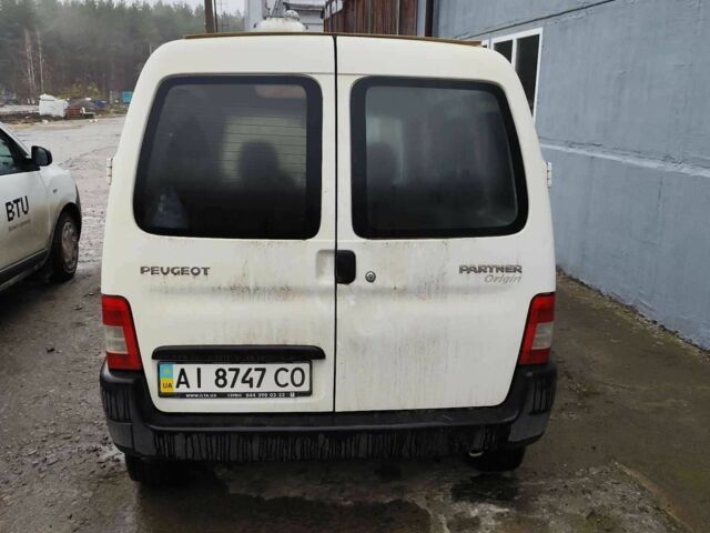 Белый Пежо Partner, объемом двигателя 1.4 л и пробегом 250 тыс. км за 2000 $, фото 2 на Automoto.ua