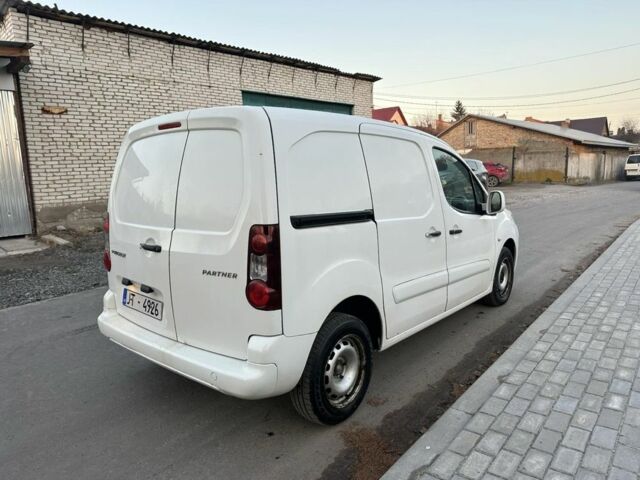 Білий Пежо Partner, об'ємом двигуна 1.6 л та пробігом 238 тис. км за 2500 $, фото 4 на Automoto.ua