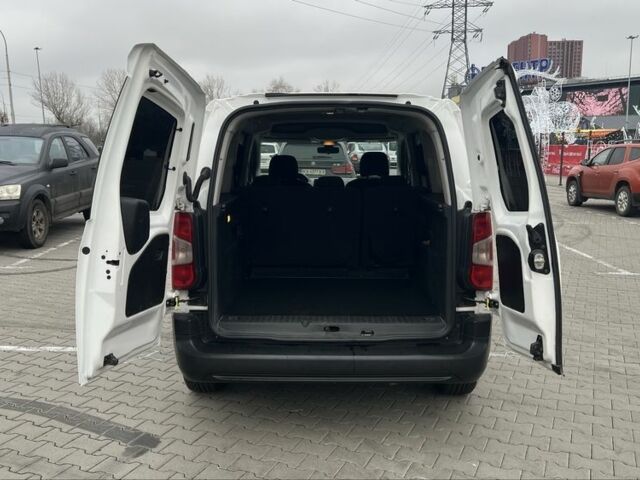 Белый Пежо Partner, объемом двигателя 1.6 л и пробегом 178 тыс. км за 13900 $, фото 13 на Automoto.ua