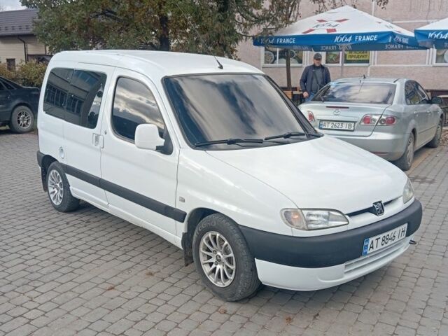 Білий Пежо Partner, об'ємом двигуна 1.4 л та пробігом 286 тис. км за 3700 $, фото 4 на Automoto.ua
