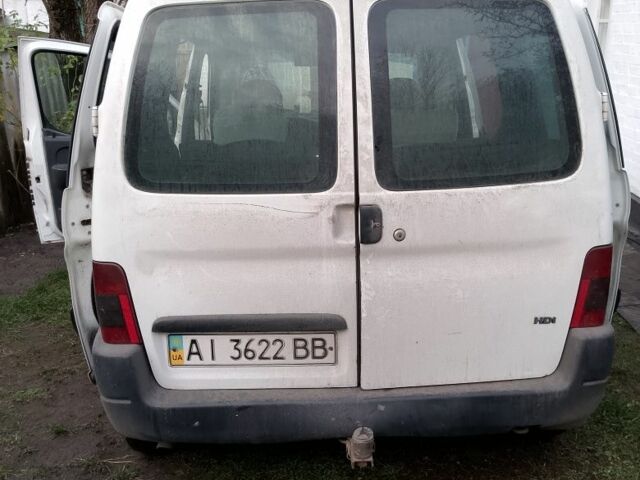 Белый Пежо Partner, объемом двигателя 2 л и пробегом 207 тыс. км за 2500 $, фото 6 на Automoto.ua