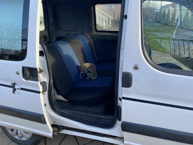 Білий Пежо Partner, об'ємом двигуна 1.9 л та пробігом 350 тис. км за 2700 $, фото 5 на Automoto.ua