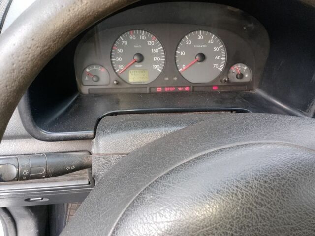 Белый Пежо Partner, объемом двигателя 2 л и пробегом 207 тыс. км за 2500 $, фото 2 на Automoto.ua