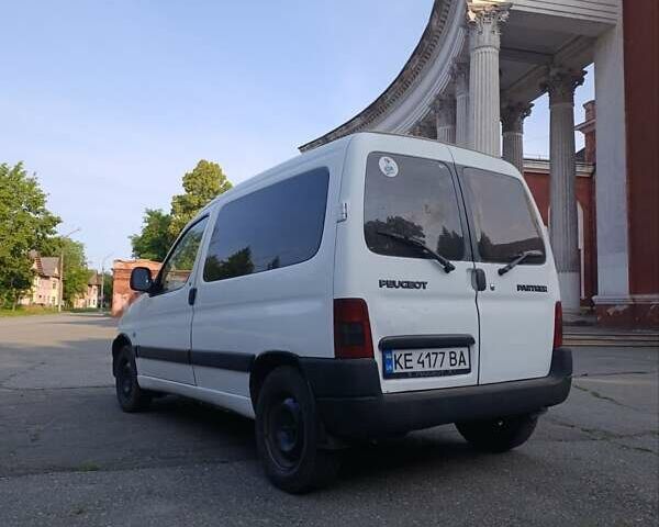 Белый Пежо Partner, объемом двигателя 1.9 л и пробегом 325 тыс. км за 3550 $, фото 10 на Automoto.ua