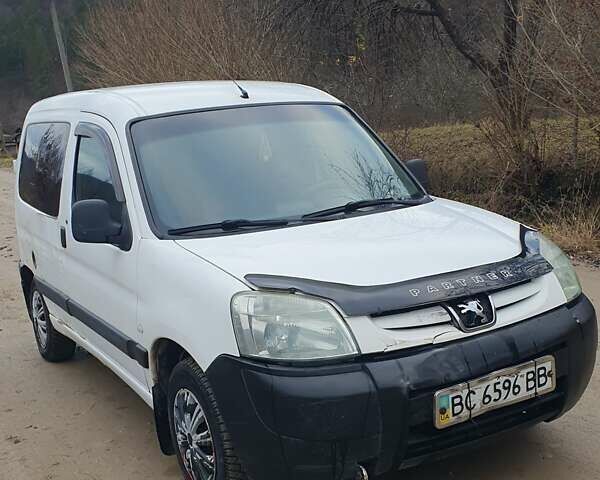 Белый Пежо Partner, объемом двигателя 1.4 л и пробегом 235 тыс. км за 1700 $, фото 2 на Automoto.ua