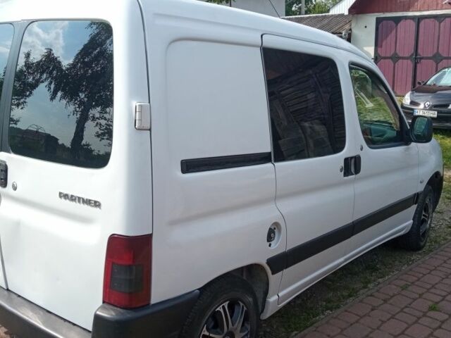 Белый Пежо Partner, объемом двигателя 0 л и пробегом 296 тыс. км за 3200 $, фото 3 на Automoto.ua