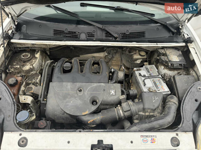Білий Пежо Partner, об'ємом двигуна 1.87 л та пробігом 222 тис. км за 2750 $, фото 9 на Automoto.ua