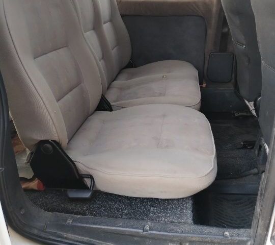 Белый Пежо Partner, объемом двигателя 1.9 л и пробегом 427 тыс. км за 3800 $, фото 8 на Automoto.ua