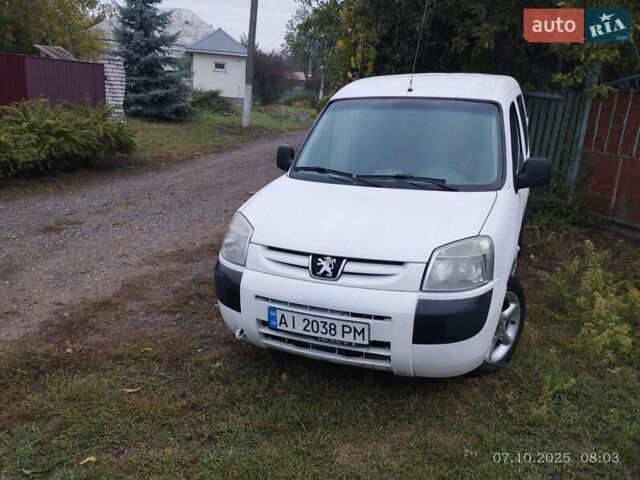 Білий Пежо Partner, об'ємом двигуна 1.36 л та пробігом 399 тис. км за 3300 $, фото 21 на Automoto.ua