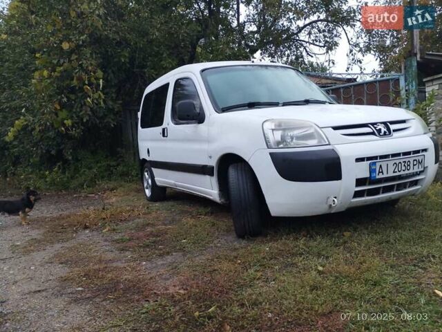 Білий Пежо Partner, об'ємом двигуна 1.36 л та пробігом 399 тис. км за 3300 $, фото 15 на Automoto.ua