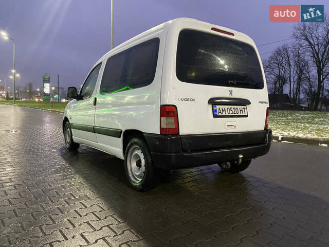 Білий Пежо Partner, об'ємом двигуна 2 л та пробігом 350 тис. км за 3650 $, фото 14 на Automoto.ua