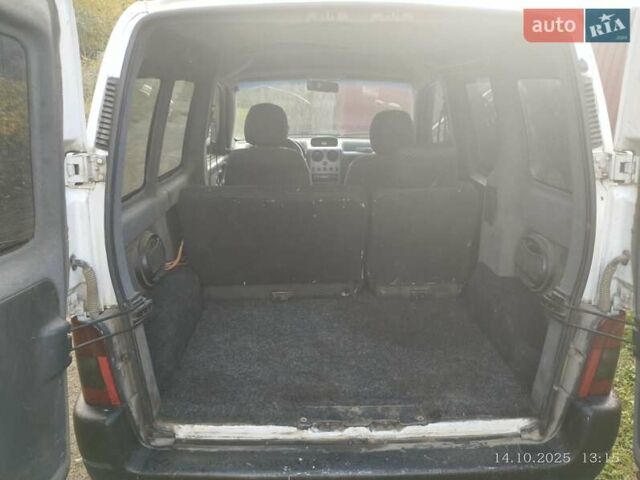 Білий Пежо Partner, об'ємом двигуна 1.36 л та пробігом 399 тис. км за 3300 $, фото 20 на Automoto.ua