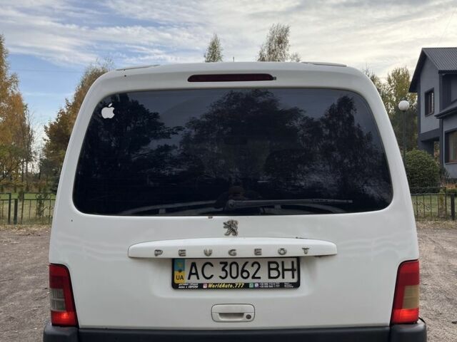 Білий Пежо Partner, об'ємом двигуна 1.6 л та пробігом 320 тис. км за 3700 $, фото 2 на Automoto.ua