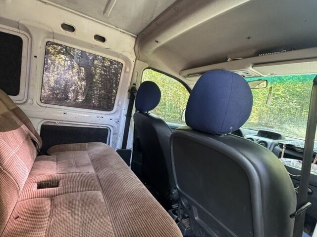 Белый Пежо Partner, объемом двигателя 1.6 л и пробегом 250 тыс. км за 2200 $, фото 3 на Automoto.ua