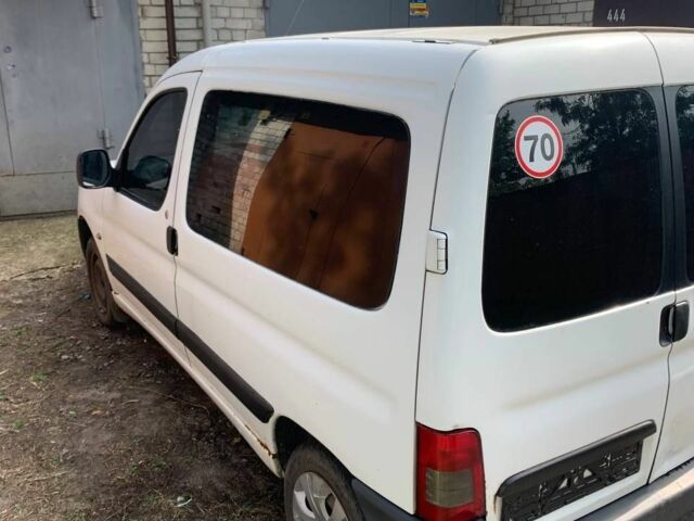 Белый Пежо Partner, объемом двигателя 1.9 л и пробегом 260 тыс. км за 3000 $, фото 2 на Automoto.ua