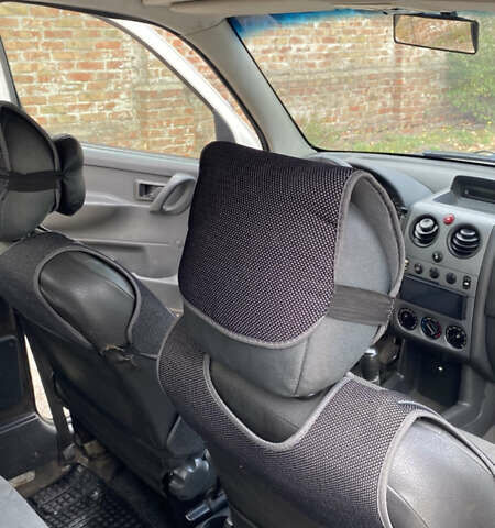 Білий Пежо Partner, об'ємом двигуна 1.6 л та пробігом 170 тис. км за 3200 $, фото 16 на Automoto.ua